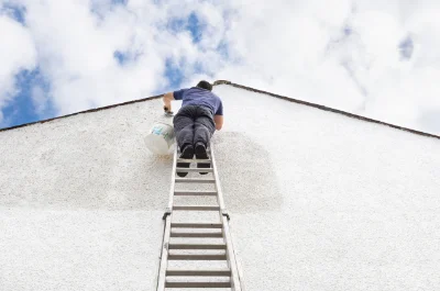 Peinture extérieure à Fontenay-sur-Vègre — façades et ravalement
